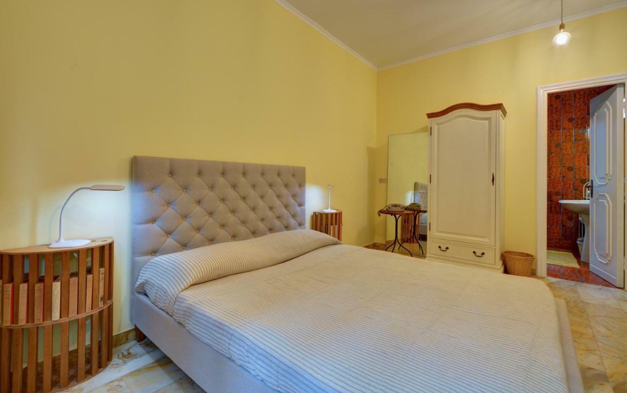 B&B La Rosa Segreta Genoa Exterior photo